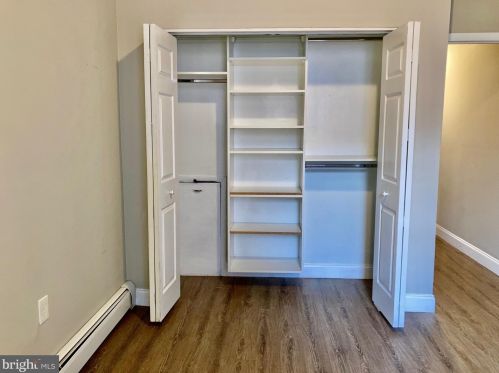 504 Bainbridge St, Philadelphia PA 19147-2208 exterior