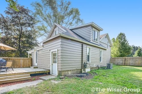 802 State St, Belding MI  48809-8542 exterior