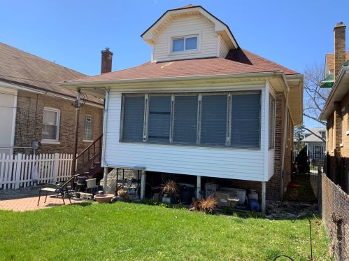 1305 Mayfield Ave, Chicago IL 60638-4405 exterior