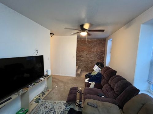 7517 Dickson St, Pittsburgh PA  15218-2505 exterior