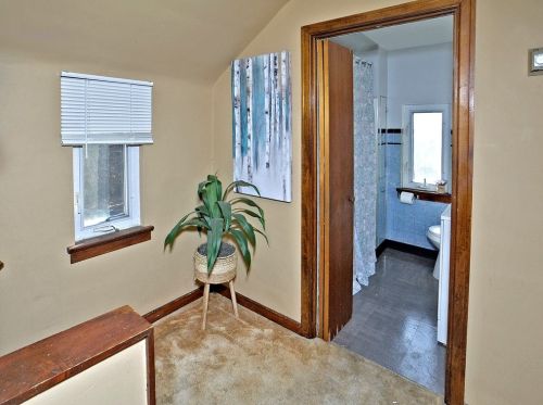 409 Beulah Rd, Pittsburgh PA 15235-4201 exterior