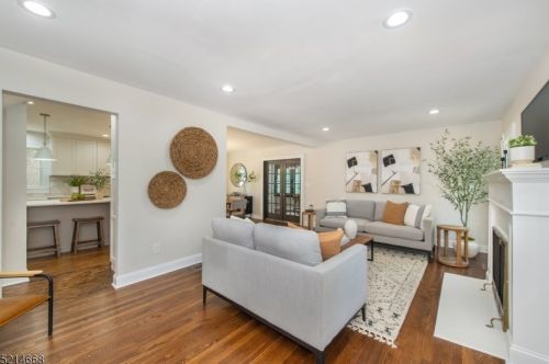 18 Kensington Ter, Maplewood NJ  07040-1323 exterior