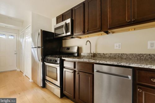 1269 16 St, Washington DC 20002-2555 exterior