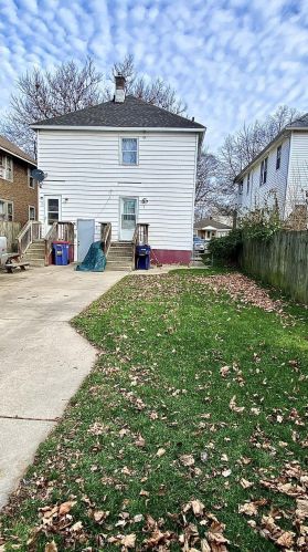 1323 Muskegon Ave, Grand Rapids MI 49504-3250 exterior