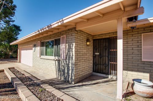 4721 Almond St, Tucson, AZ 85730-4617