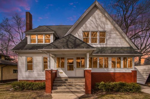 412 Walnut St, Three Rivers, MI 49093-1432