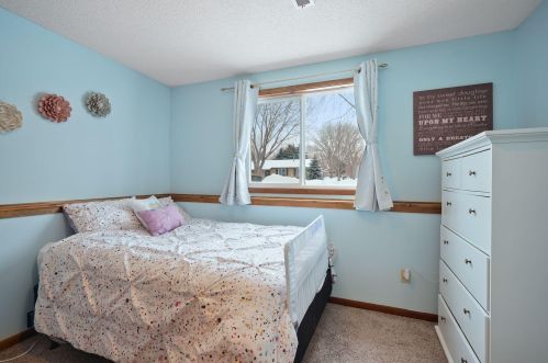 15127 Dunbar Blvd, Saint Paul MN 55124-6840 exterior