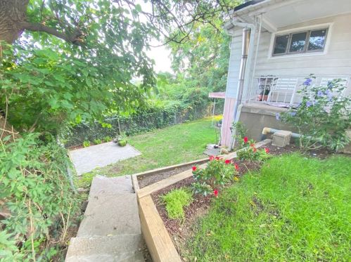 10052 Calvin St, Pittsburgh PA 15201-1144 exterior