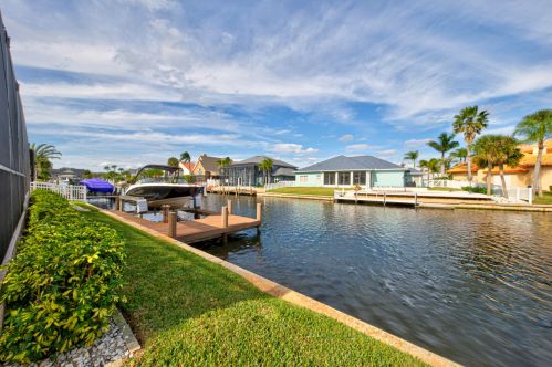 2006 Sykes Crk Dr, Merritt Island FL 32953-3065 exterior