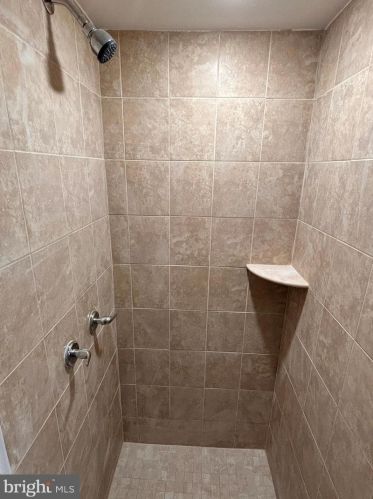 5810 Camac St, Philadelphia PA 19141-4123 exterior