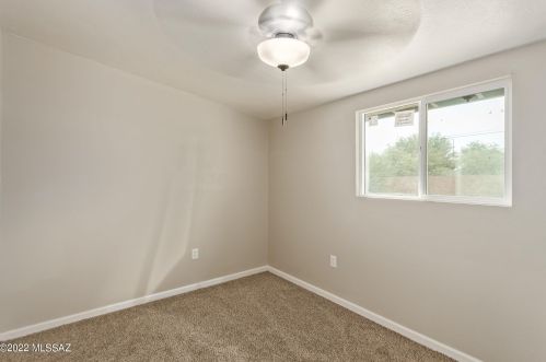 1931 Lester St, Tucson AZ 85745-1947 exterior