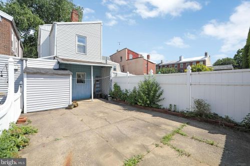 536 Belgrade St, Philadelphia PA 19125-2718 exterior