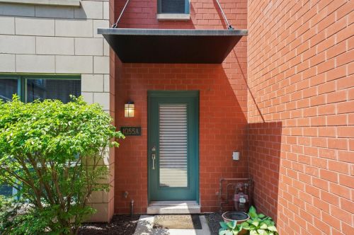 1055 Monroe St, Chicago IL 60607-2603 exterior