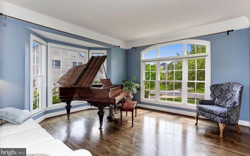 43266 Parkers Rdg Dr, Leesburg VA 20176-5132 exterior