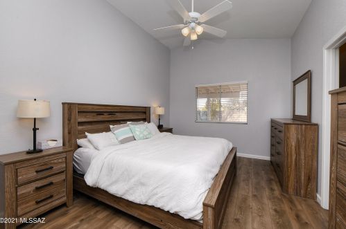 8660 Desert Dove Dr, Tucson AZ  85747-5147 exterior