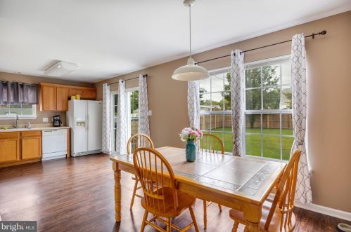 201 Empire Ave, Blenheim NJ 08012-4704 exterior