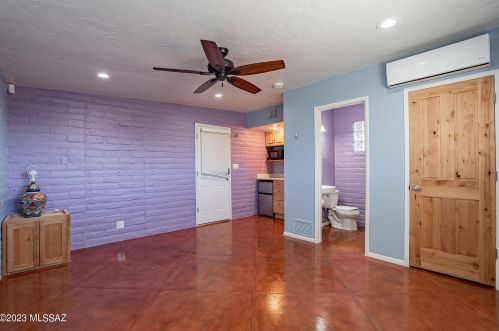 4305 Avenida Del Cazador, Tucson AZ  85718-7065 exterior