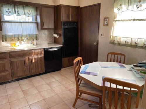 4 Dolly Dr, Commack, NY 11725-2306