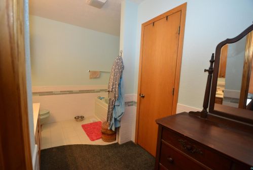 6252 Church Rd, Duluth MN 55803-9343 exterior