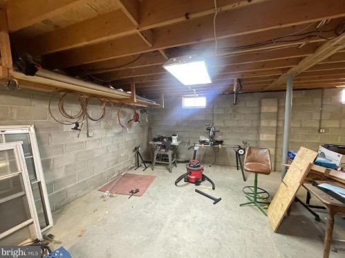 10 Bunting Brg Rd, Cookstown NJ 08511-1101 exterior