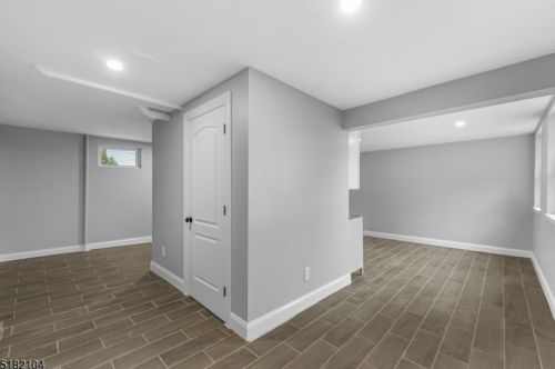 156 Barnert Ave, Paterson NJ  07512-1640 exterior