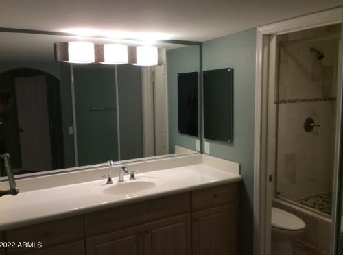 5104 32nd St, Phoenix AZ  85018-1473 exterior