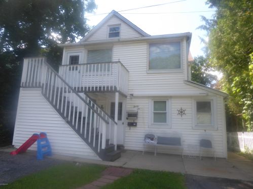 36 Chestnut St, Greenwich CT 06830-5969 exterior