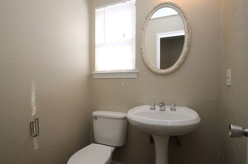 7803 Chimayo Cv, Austin TX 78729-7620 exterior