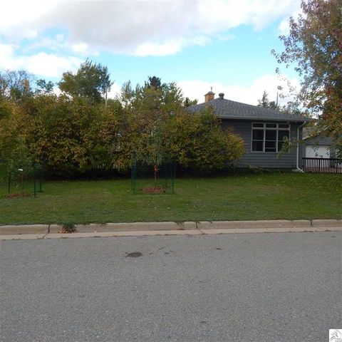 931 White St, Ely, MN 55731-1639
