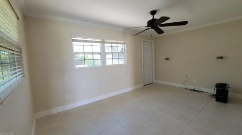 109 Kirtland Dr, Naples FL  34110-1315 exterior