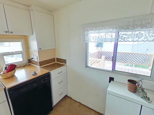 28 Shady Oaks Dr, Folsom CA 95630-1742 exterior