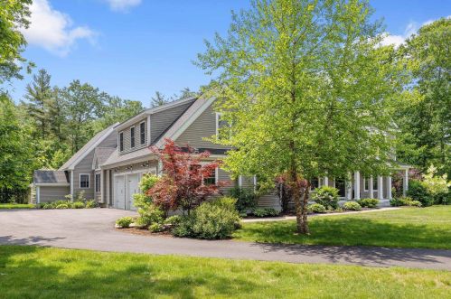 129 Peaslee Rd, Concord, NH 03304