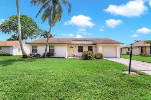 4841 Molokai Dr, Naples FL 34112-3719 exterior