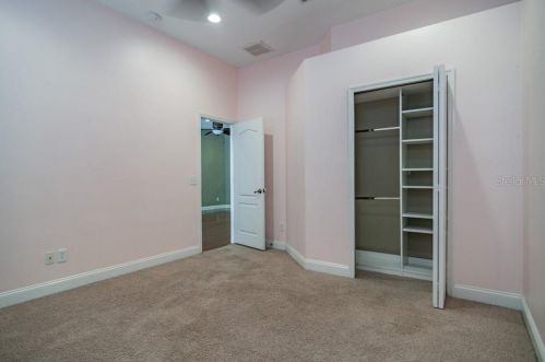 8028 Hampton Lake Dr, Tampa FL  33647-3558 exterior