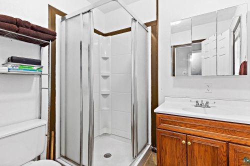 2001 Gearhart St, Duluth MN 55811-5311 exterior