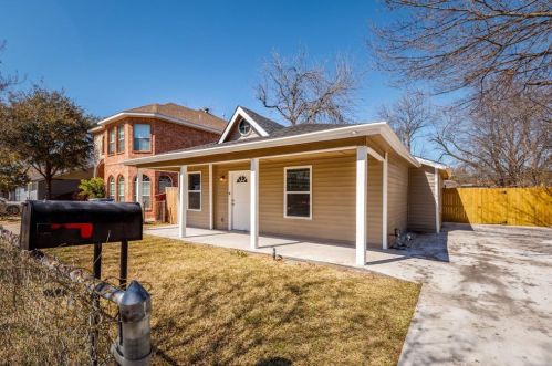 1011 Gallagher St, Dallas, TX 75212-2808