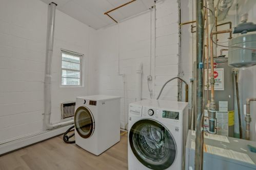 81 Edgewater Pl, Edgewater NJ  07020-1205 exterior