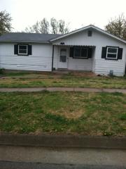 2227 Madison St, Topeka KS  66605-1149 exterior