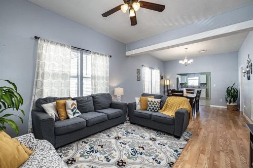 1312 19th Ave, Tampa, FL 33605-2547