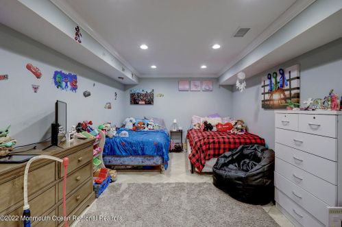 561 Derose Ln, East Freehold NJ 07728-9236 exterior