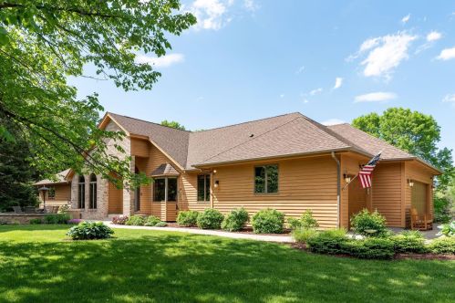 4429 Dorchester Dr, Saint Paul MN 55129-9570 exterior