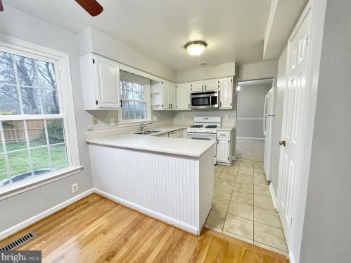 6207 Gentle Ln, Alexandria VA  22310-2260 exterior