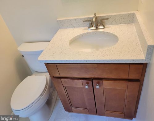 2707 Deer Ridge Dr, Silver Spring MD 20904-7140 exterior