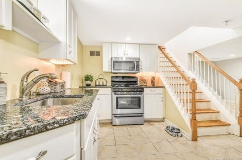 206 Richards Ave, Norwalk CT exterior