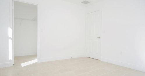 1660 Lexington Dr, Fort Pierce FL 34953-1629 exterior