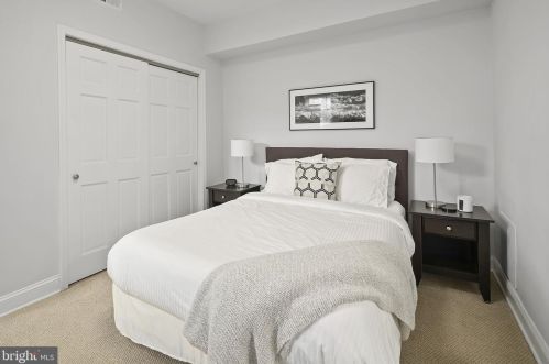 1409 Hopkins St, Washington DC 20036-5922 exterior