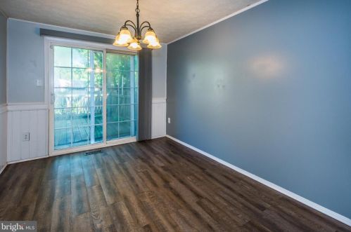 8024 Bosley Ct, Glen Burnie MD 21061-4925 exterior