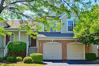 133 Hidden Pond Cir, Aurora, IL 60504-5828