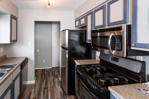 355 60th Dr, Gary IN  46410-3011 exterior