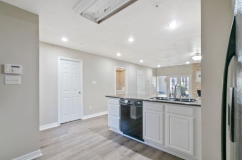 13 April Hl, Montgomery TX 77356-5923 exterior